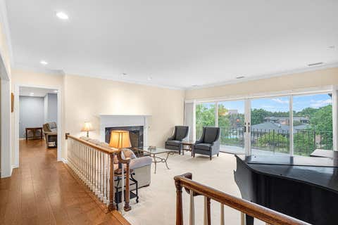Tiny photo for 5 Oak Brook Club Drive #P1N, Oak Brook, IL 60523 (MLS # 12708461)