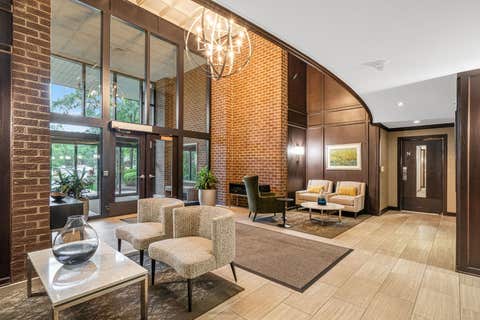 Tiny photo for 5 Oak Brook Club Drive #P1N, Oak Brook, IL 60523 (MLS # 12708461)