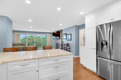 Tiny photo for 5 Oak Brook Club Drive #P1N, Oak Brook, IL 60523 (MLS # 12708461)