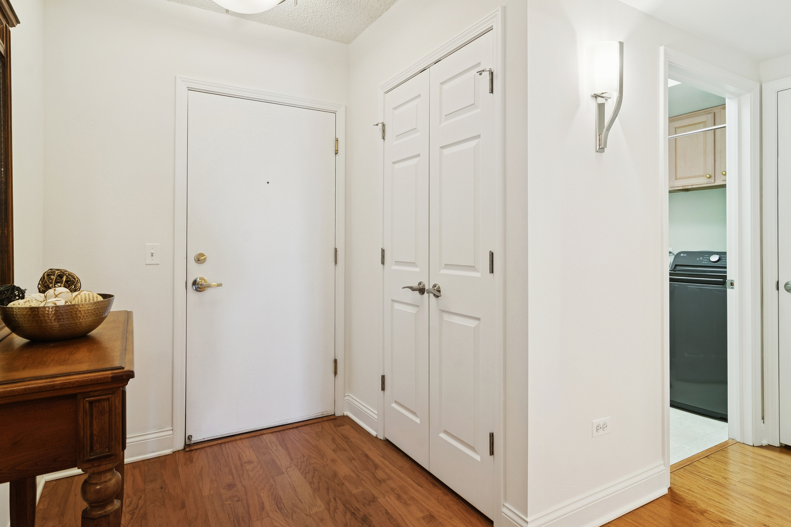 200 W Campbell Street 705