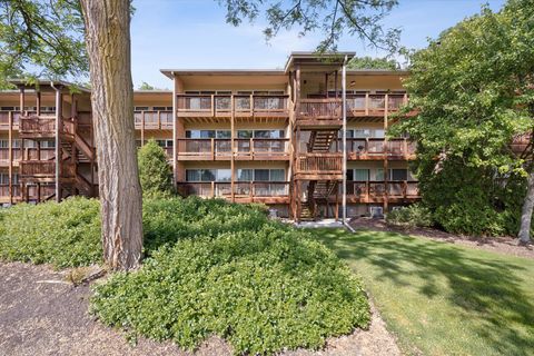Photo of 5852 Forest View Road #F, Lisle, IL 60532 (MLS # 12660496)