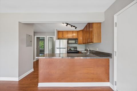 Tiny photo for 5852 Forest View Road #F, Lisle, IL 60532 (MLS # 12660496)