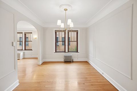 Tiny photo for 1221 W Granville Avenue #2B, Chicago, IL 60660 (MLS # 12483482)
