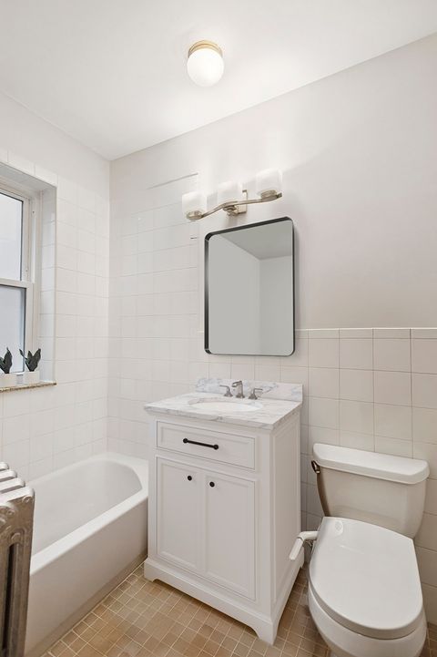 Tiny photo for 1221 W Granville Avenue #2B, Chicago, IL 60660 (MLS # 12483482)
