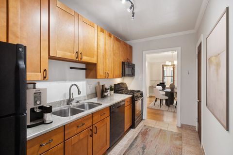 Tiny photo for 1221 W Granville Avenue #2B, Chicago, IL 60660 (MLS # 12483482)