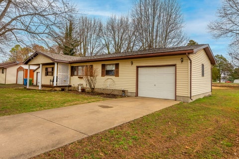 Tiny photo for 407 N Sims Street, Royalton, IL 62983 (MLS # 12759460)