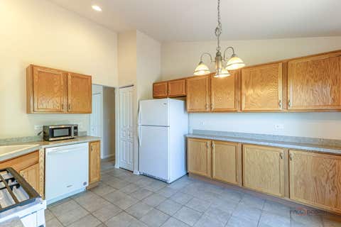 Tiny photo for 24852 W Gates Lane #24852, Plainfield, IL 60585 (MLS # 12663211)