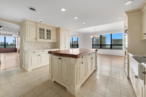 Tiny photo for 180 E Pearson Street #3707, Chicago, IL 60611 (MLS # 12686123)