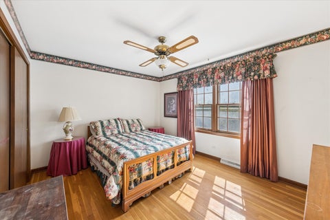 Tiny photo for 27W215 Oakwood Street, Winfield, IL 60190 (MLS # 12721879)