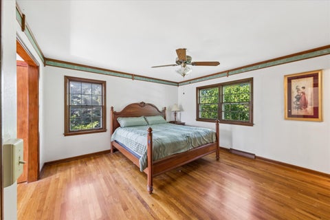 Tiny photo for 27W215 Oakwood Street, Winfield, IL 60190 (MLS # 12721879)
