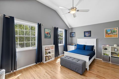 Tiny photo for 2338 N OAKLEY Avenue, Chicago, IL 60647 (MLS # 12638634)