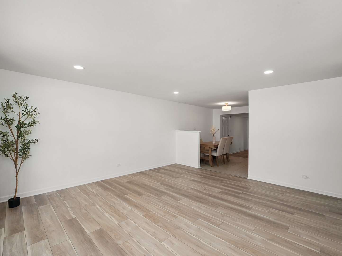 1403 Hampton Lane