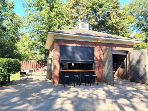 Tiny photo for 320 E 2nd Avenue, Monmouth, IL 61462 (MLS # 12673356)