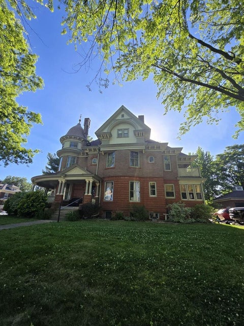 Tiny photo for 320 E 2nd Avenue, Monmouth, IL 61462 (MLS # 12673356)