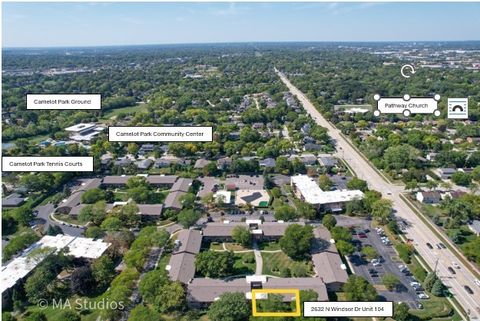 Tiny photo for 2632 N Windsor Drive #104, Arlington Heights, IL 60004 (MLS # 12482871)