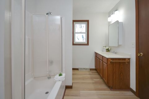 Tiny photo for 712 E Lincoln Street, Bloomington, IL 61701 (MLS # 12596535)