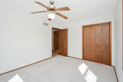 Tiny photo for 712 E Lincoln Street, Bloomington, IL 61701 (MLS # 12596535)