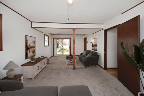 Tiny photo for 712 E Lincoln Street, Bloomington, IL 61701 (MLS # 12596535)