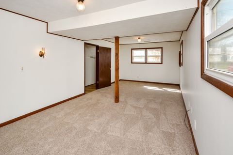 Tiny photo for 712 E Lincoln Street, Bloomington, IL 61701 (MLS # 12596535)