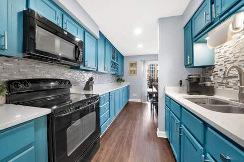 Tiny photo for 4112 W 98th Street #102, Oak Lawn, IL 60453 (MLS # 12729177)