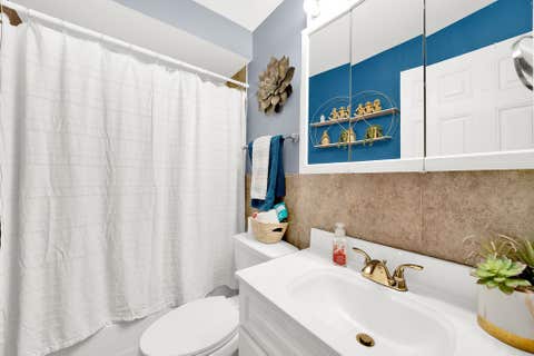 Tiny photo for 4112 W 98th Street #102, Oak Lawn, IL 60453 (MLS # 12729177)