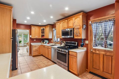 Tiny photo for 245 Amherst Avenue, Des Plaines, IL 60016 (MLS # 12622557)