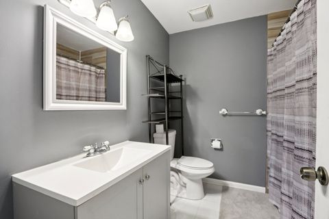 Tiny photo for 408 Farmingdale Circle #408, Vernon Hills, IL 60061 (MLS # 12532037)