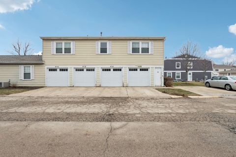 Tiny photo for 408 Farmingdale Circle #408, Vernon Hills, IL 60061 (MLS # 12532037)