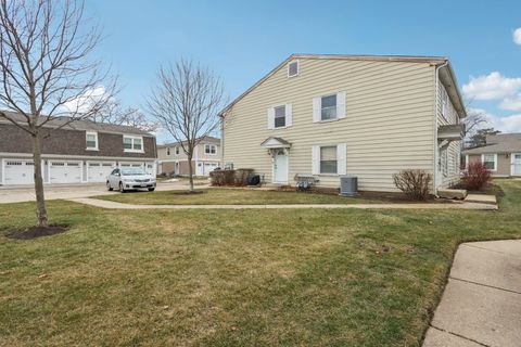 Tiny photo for 408 Farmingdale Circle #408, Vernon Hills, IL 60061 (MLS # 12532037)