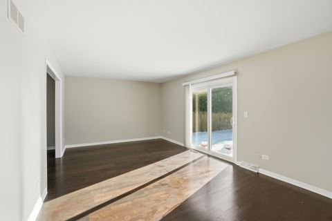 Tiny photo for 503 Roosevelt Drive, Libertyville, IL 60048 (MLS # 12530282)