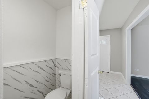 Tiny photo for 503 Roosevelt Drive, Libertyville, IL 60048 (MLS # 12530282)