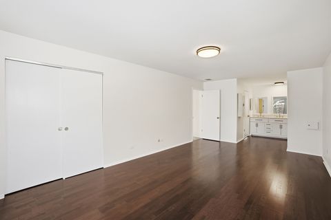 Tiny photo for 503 Roosevelt Drive, Libertyville, IL 60048 (MLS # 12530282)