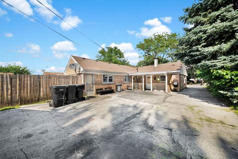 Tiny photo for 7820 S Knox Avenue, Chicago, IL 60652 (MLS # 12679000)
