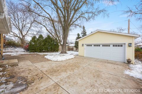Tiny photo for 591 S Grace Street, Lombard, IL 60148 (MLS # 12528778)