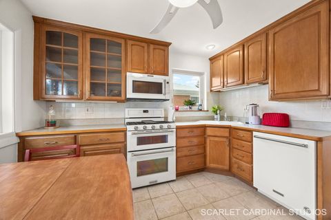 Tiny photo for 591 S Grace Street, Lombard, IL 60148 (MLS # 12528778)