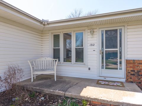 Tiny photo for 1312 Nicki Drive, Bloomington, IL 61704 (MLS # 12602024)