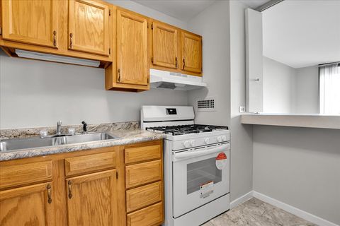 Tiny photo for 2901 S Michigan Avenue #1301, Chicago, IL 60616 (MLS # 12639173)