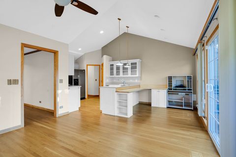 Tiny photo for 740 Clover Hill Court, Elk Grove Village, IL 60007 (MLS # 12508621)