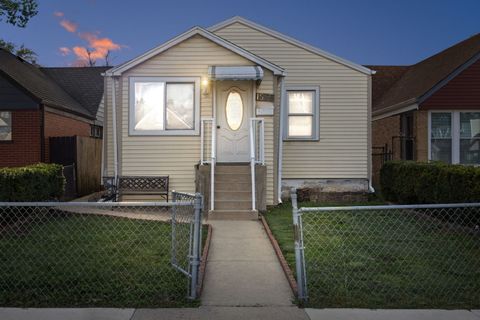 Tiny photo for 1528 N 39th Avenue, Stone Park, IL 60165 (MLS # 12469095)