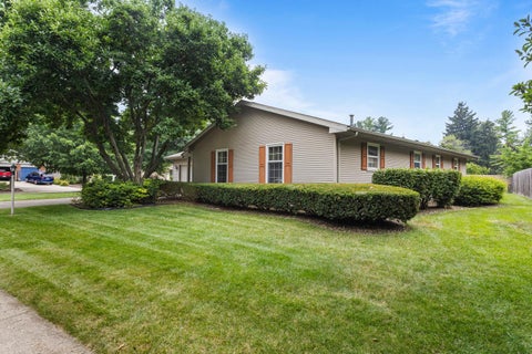 Tiny photo for 2107 Gunn Drive, Champaign, IL 61821 (MLS # 12682290)