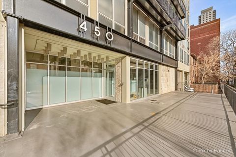 Tiny photo for 450 W Briar Place #3H, Chicago, IL 60657 (MLS # 12587317)