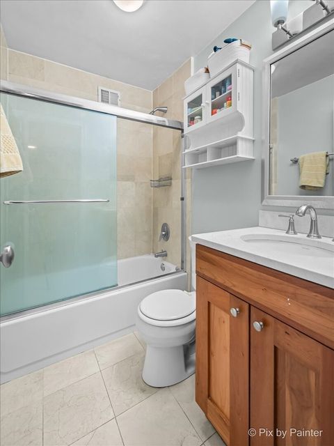 Tiny photo for 450 W Briar Place #3H, Chicago, IL 60657 (MLS # 12587317)