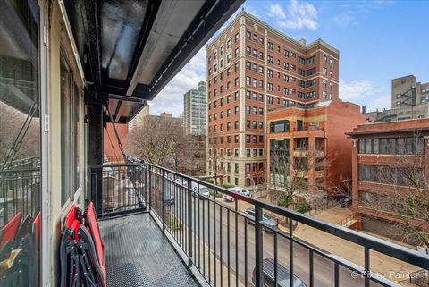 Tiny photo for 450 W Briar Place #3H, Chicago, IL 60657 (MLS # 12587317)