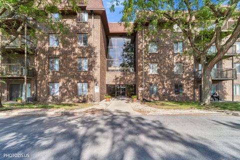 Photo of 830 Elder Road #b413, Homewood, IL 60430 (MLS # 12770490)