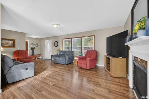 Tiny photo for 3546 FAIR Avenue, Davenport, IA 52806 (MLS # QC4267667)