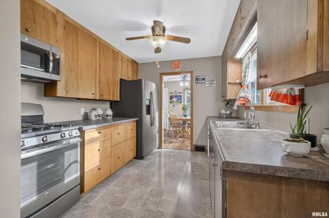 Tiny photo for 3546 FAIR Avenue, Davenport, IA 52806 (MLS # QC4267667)