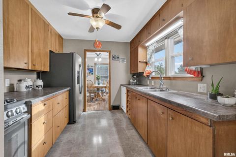 Tiny photo for 3546 FAIR Avenue, Davenport, IA 52806 (MLS # QC4267667)