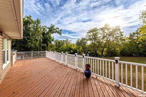 Tiny photo for 3546 FAIR Avenue, Davenport, IA 52806 (MLS # QC4267667)