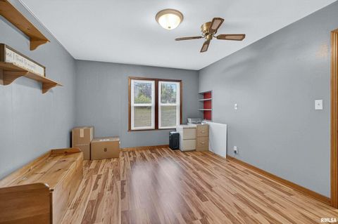 Tiny photo for 3546 FAIR Avenue, Davenport, IA 52806 (MLS # QC4267667)