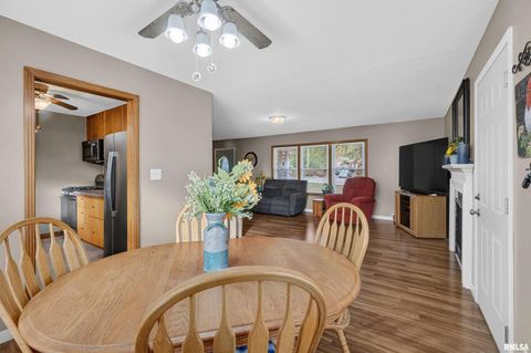 Tiny photo for 3546 FAIR Avenue, Davenport, IA 52806 (MLS # QC4267667)